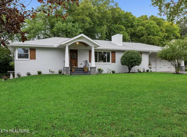 317 Macedonia LN, Knoxville, TN 37914