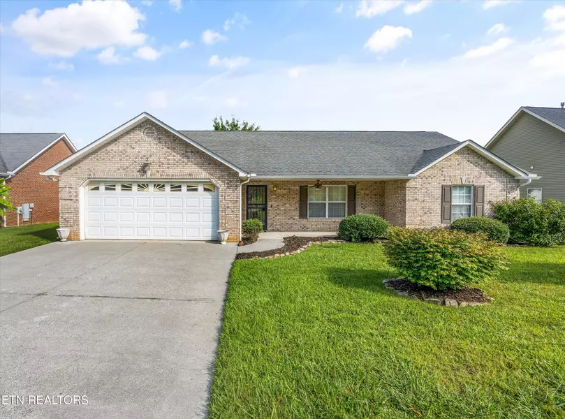 4535 Waldon Pond LN, Corryton, TN 37721