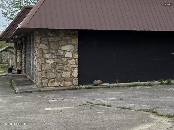 Cosby, TN 37722,4390 Cosby Hwy