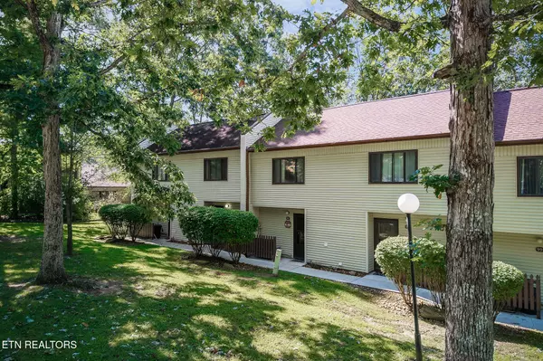 97 Wilshire Heights DR, Crossville, TN 38558