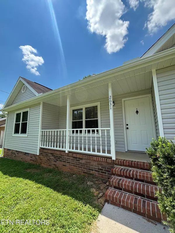 Knoxville, TN 37912,2631 Crestpark Rd