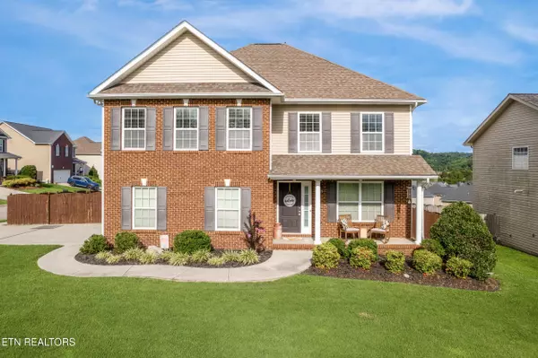 1840 Point Wood DR, Knoxville, TN 37920