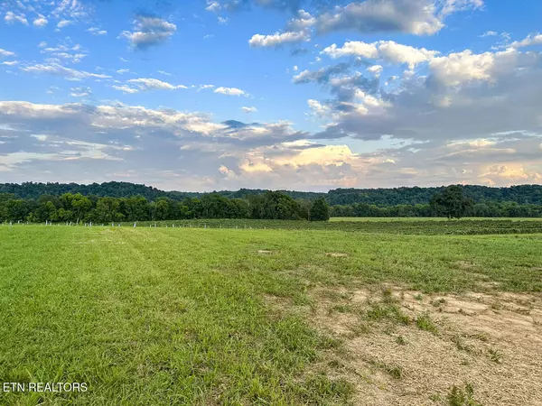 Morristown, TN 37813,1555 River Path