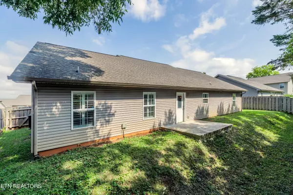 Maryville, TN 37803,712 Hunter Crst Rd