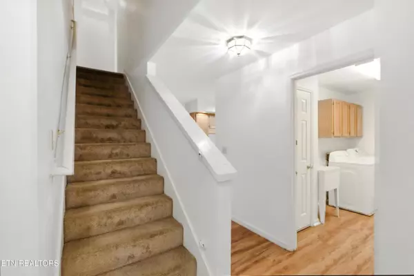 Knoxville, TN 37934,665 Farragut Commons DR