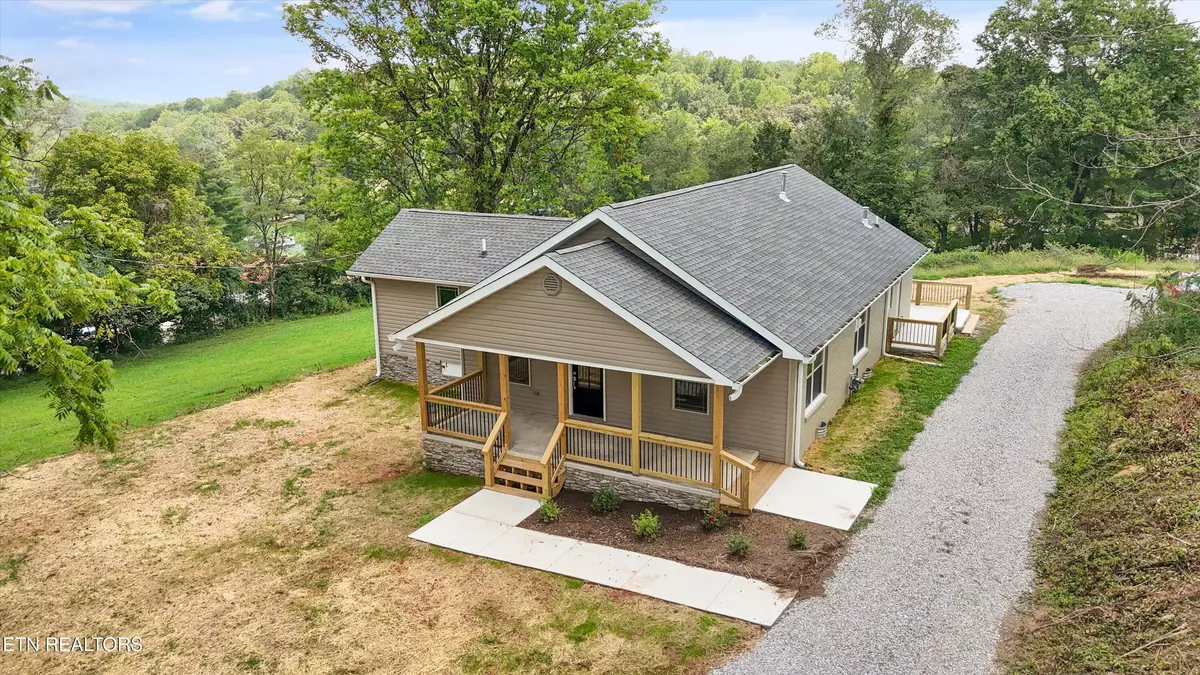 Harriman, TN 37748,790 & 800 Hilltop DR