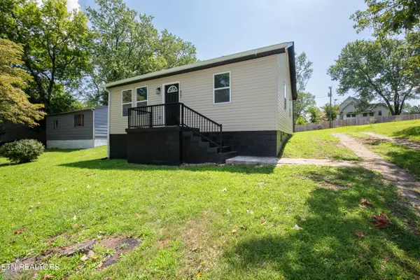 Knoxville, TN 37921,830 Vermont Ave