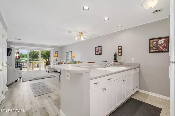 Crossville, TN 38558,72 Lakeshore LN #39