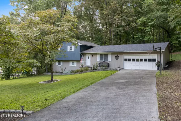 Knoxville, TN 37934,304 Highstone LN