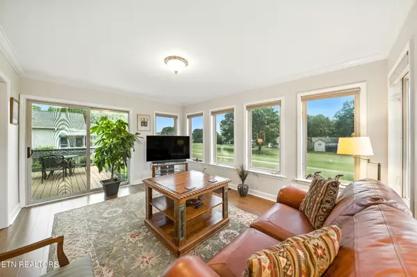 Loudon, TN 37774,107 Oohleeno WAY