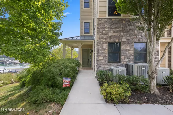 Andersonville, TN 37705,424 Waterside CIR