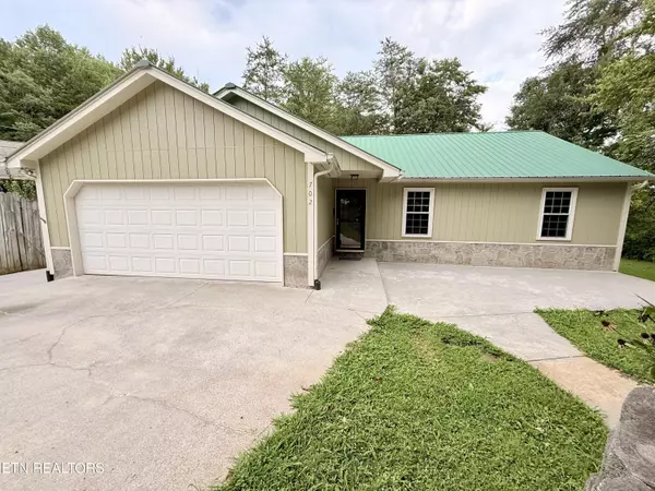 702 & 704 Hamid PL, Knoxville, TN 37920