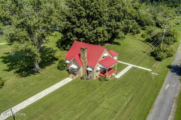 Wartburg, TN 37887,522 Court St