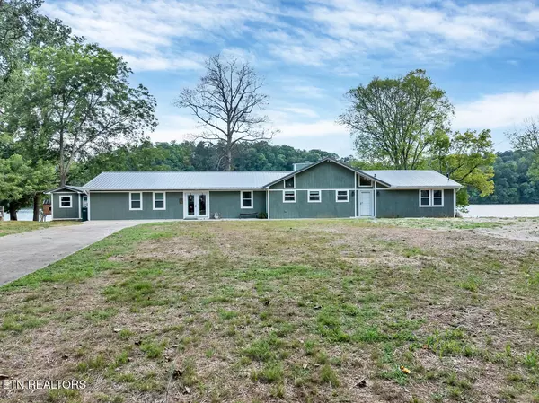 Louisville, TN 37777,4225 Lakeview CIR