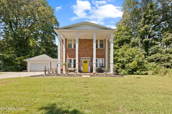 6617 Crescent DR, Knoxville, TN 37920