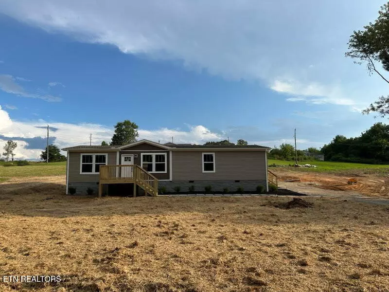 1381 Wade Rd, Loudon, TN 37774