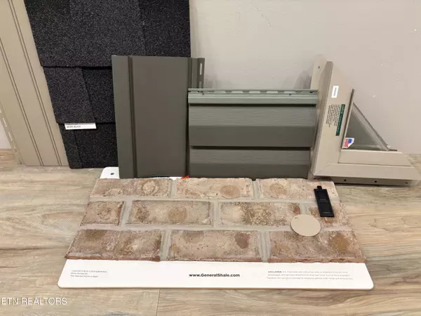 Knoxville, TN 37932,1952 Hickory Reserve Rd