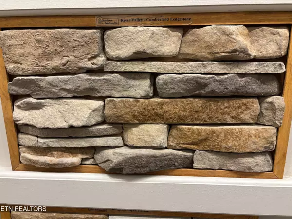 Knoxville, TN 37932,1952 Hickory Reserve Rd