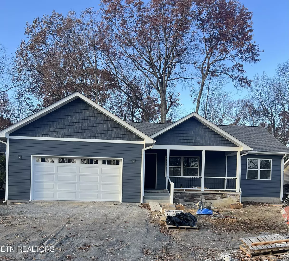 Crossville, TN 38558,114 Britton LN