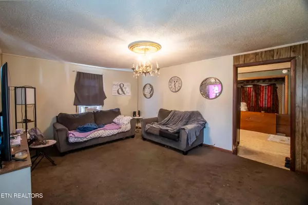 Sweetwater, TN 37874,811 Hudson St