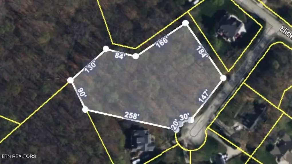 12 Hawthorn PL, Norris, TN 37828