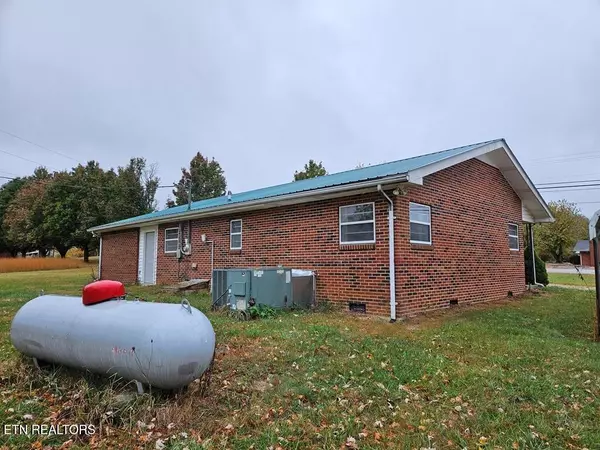 Livingston, TN 38570,1372 Jamestown Hwy