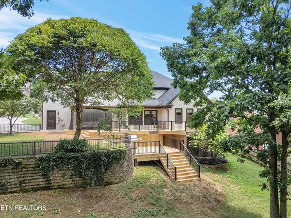 Knoxville, TN 37922,10309 Castlebridge CT