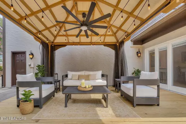 Knoxville, TN 37922,10309 Castlebridge CT