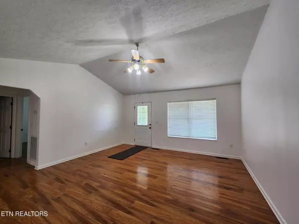 Strawberry Plains, TN 37871,703 Duvall CT