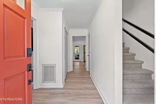 Knoxville, TN 37922,9532 Continental DR