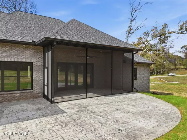 Greenback, TN 37742,834 Sophie DR