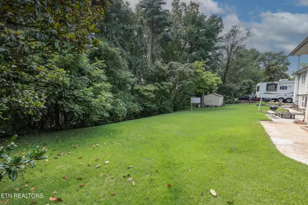 Oak Ridge, TN 37830,102 Oglethorpe LN