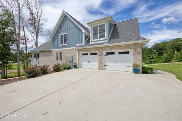 Rutledge, TN 37861,322 Blount CIR