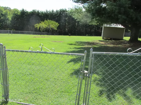 Friendsville, TN 37737,3879 Big Springs Ridge Rd