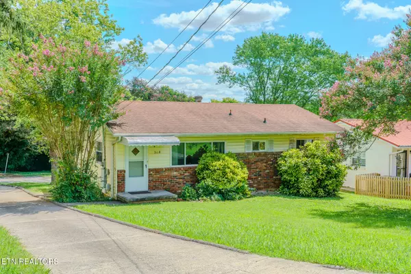 3118 Dow DR, Knoxville, TN 37920