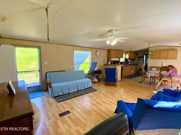 Lancing, TN 37770,215 Central Ave