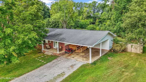 520 Mill St, Madisonville, TN 37354