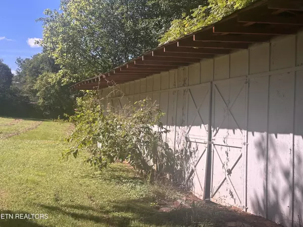 Harrogate, TN 37752,196 Dover Ave