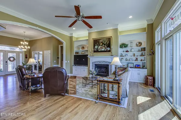 Loudon, TN 37774,125 Santee WAY