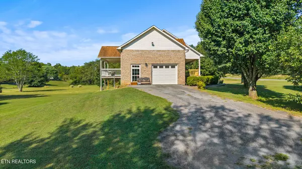 Sweetwater, TN 37874,593 Lees Chapel Rd