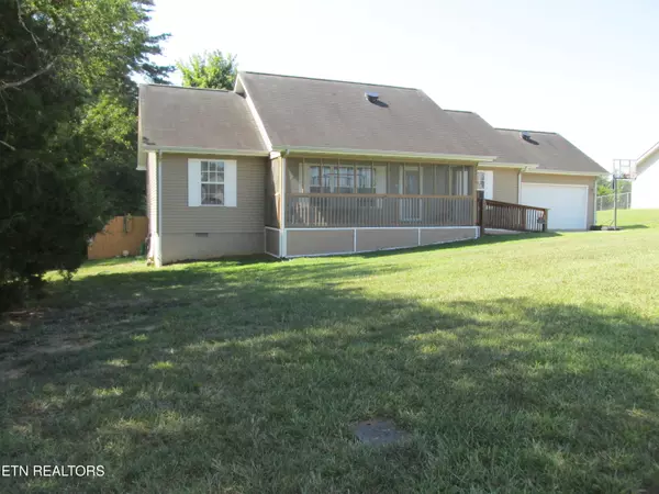 6212 Lanier Rd, Maryville, TN 37801