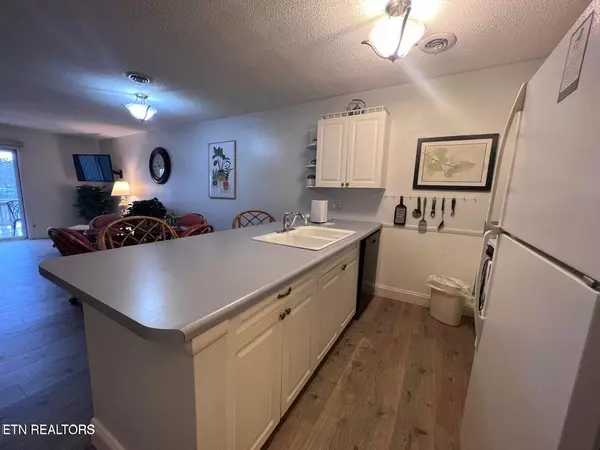 Crossville, TN 38558,6 Lakeshore CT #105