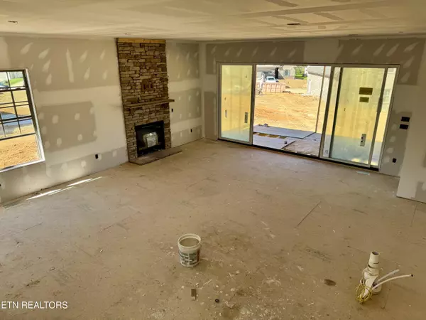 Knoxville, TN 37922,12015 Avery Manor LN