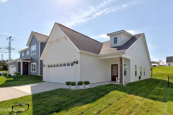 Knoxville, TN 37924,853 Berry Basket DR