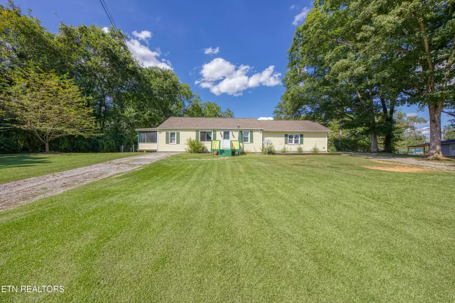 6621 Pine Grove Rd, Knoxville, TN 37914