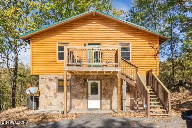 3041 Engle Town Rd, Sevierville, TN 37862