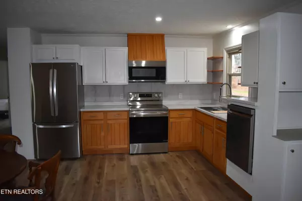 Sparta, TN 38583,484 Meadows Rd