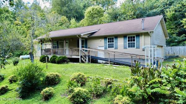 5508 Old Walland Hwy, Walland, TN 37886