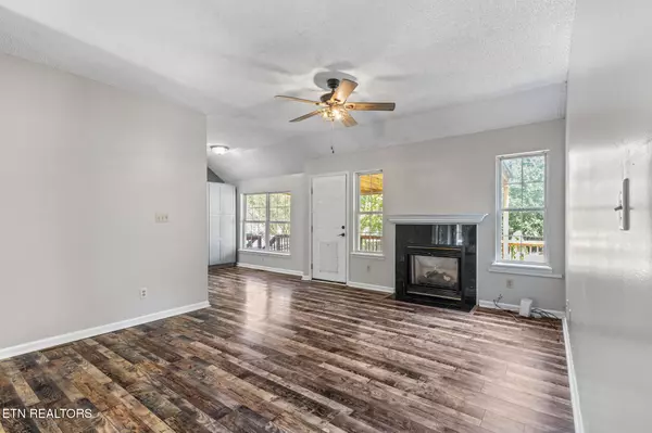 Athens, TN 37303,107 County Road 7001