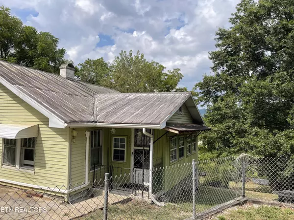 Harrogate, TN 37752,127 Carlyle Ave